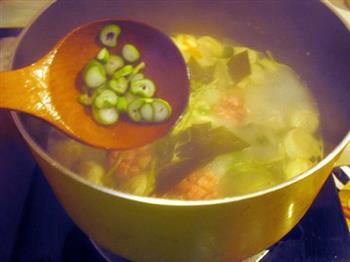 海带芽菜汤的做法步骤5