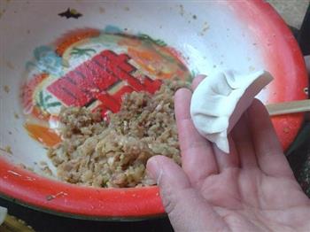 东北酸菜饺子的做法步骤5