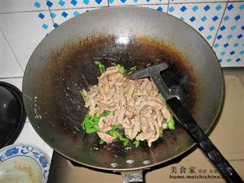 青椒炒牛肉丝的做法步骤6