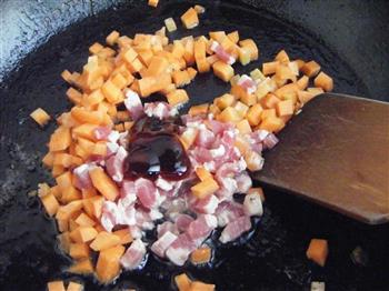 黑胡椒照烧肉丁饭的做法步骤2