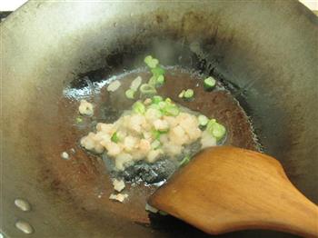 虾仁烩米饭的做法图解4