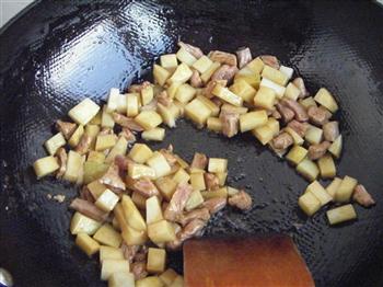 土豆肉丁盖浇饭的做法图解3