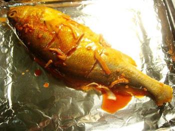蒜香烧烤黄花鱼的做法步骤7