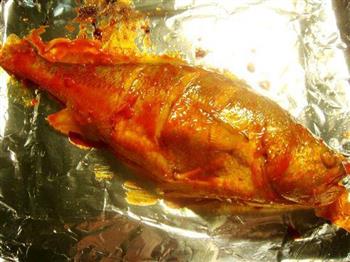蒜香烧烤黄花鱼的做法步骤9