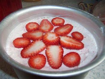 草莓果冻慕斯蛋糕的做法图解17
