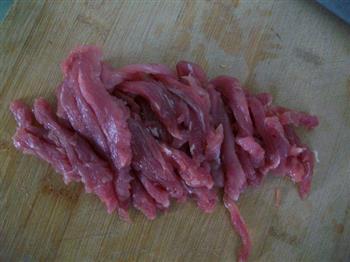 里脊肉炒蒜苔的做法步骤1