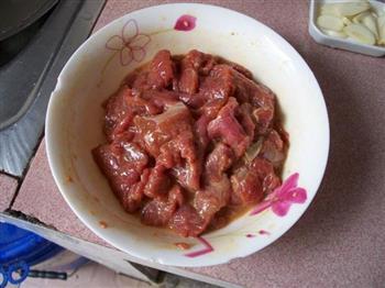 碗豆夹炒牛肉的做法步骤3