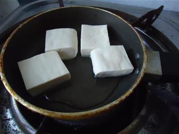 家常肉酱烧豆腐的做法图解2