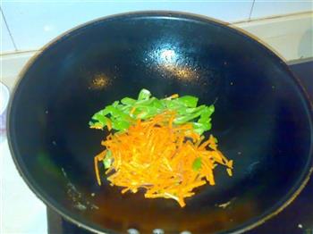 胡萝卜青椒炒蛋的做法步骤7