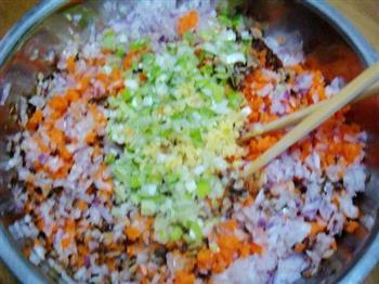 胡萝卜香菇猪肉水饺的做法步骤10