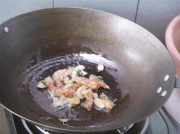 鲜虾肉末拌面的做法步骤3