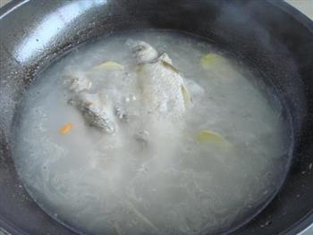 西洋菜鱼汤的做法步骤6