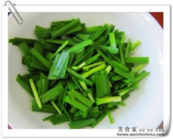 绿豆芽韭菜的做法步骤2