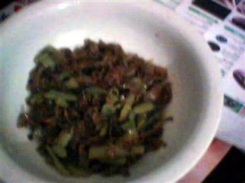 干菜清炒四季豆的做法步骤5