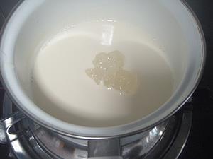 芝麻糊豆浆冻的做法步骤5