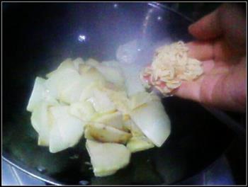 虾皮土豆片的做法步骤4
