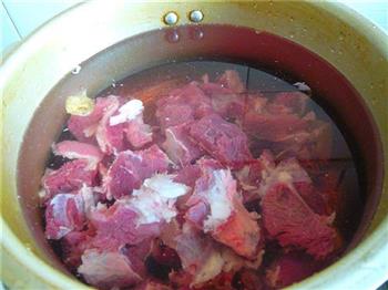 红烧牛腩煲的做法步骤1