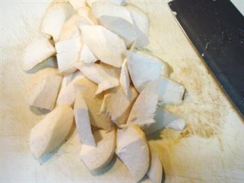 蚝油焖双菇肉片的做法图解2