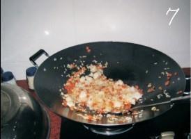 胡萝卜丁蛋炒饭的做法步骤7