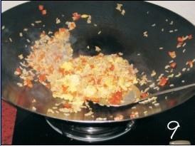胡萝卜丁蛋炒饭的做法步骤9