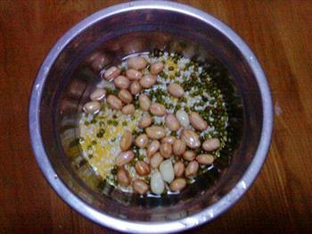 花生绿豆小米粥的做法步骤4