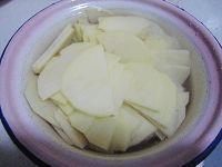 干煸土豆片的做法步骤2