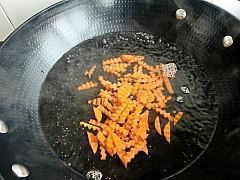 洋葱胡萝卜炒鸡蛋的做法图解3