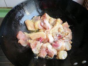 香菇炖鸡腿的做法步骤4