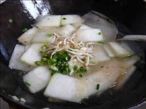 银鱼冬瓜汤的做法图解5