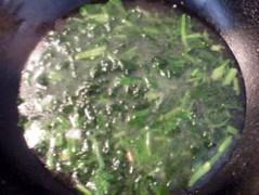 菠菜豆腐汤的做法步骤1