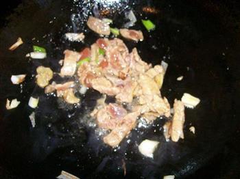 苔菜炒肉的做法图解4