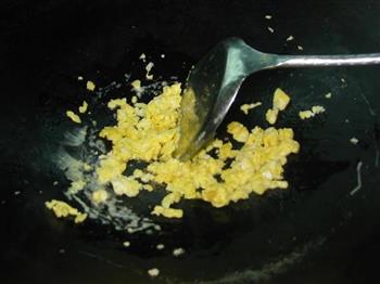 广式炒米粉的做法步骤3