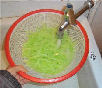 凉拌莴苣的做法步骤5