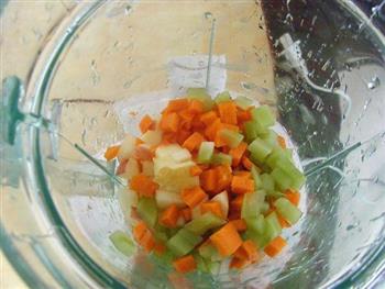 豆浆果蔬汁的做法步骤3