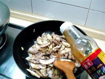 蚝油蘑菇肉片的做法步骤13