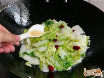 家常炒白菜的做法步骤4