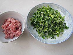 芹菜牛肉炒饭的做法步骤1