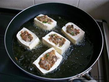 煎酿豆腐的做法步骤9