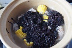 紫菜玉米排骨汤的做法步骤5