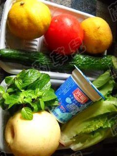 薄荷蔬果沙拉的做法步骤1