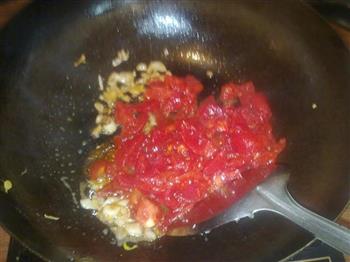 西红柿排骨面的做法步骤4
