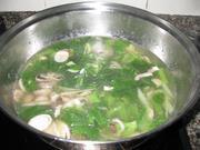 草菇芥菜汤的做法步骤10
