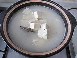 鱼头鱼尾豆腐汤的做法图解8