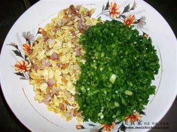 韭菜蛋烧肉包子的做法步骤6