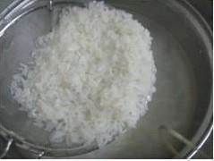 自酿香醇米酒的做法图解3
