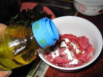 牛肉炒韭苔的做法步骤4