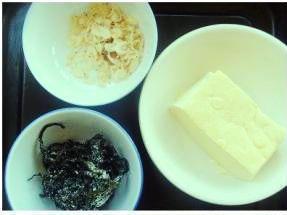 海藻芽豆腐汤的做法步骤1