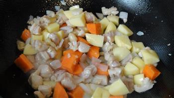 白咖喱土豆鸡肉的做法步骤10