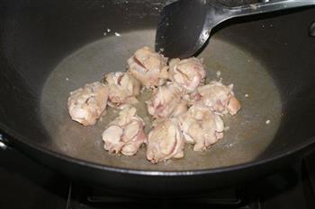 五香土豆焖鸡的做法步骤4