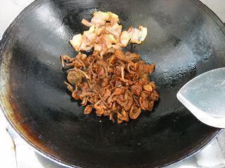 干锅滑子菇的做法步骤5